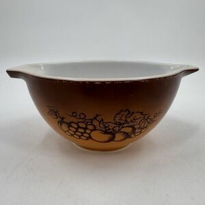 Pyrex Old Orchard Cinderella Mixing Bowl 441 Vintage‎ 1 1/2 PT Orange w/Grapes